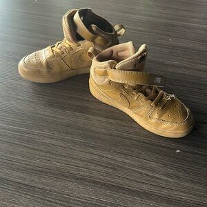 Kids Nike Footwear Court Borough Mid 2 Brown size 1Y